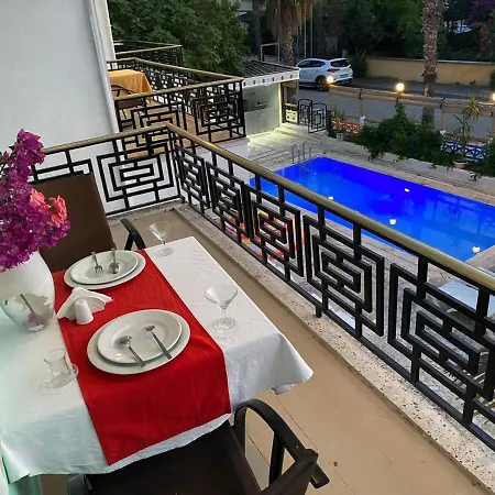 Yeni Goekkusagi Otel فندق